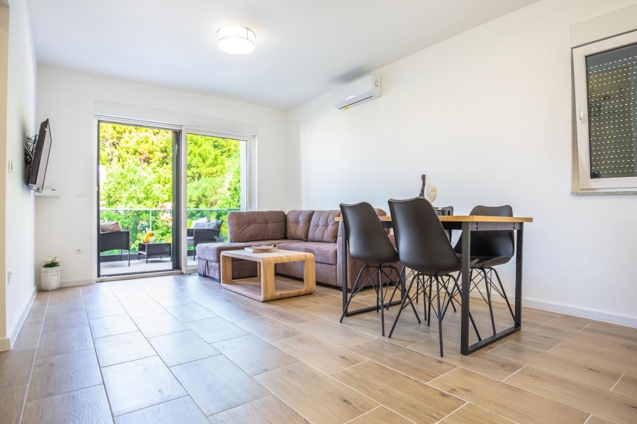 Luxury 2 Bedroom Apartment With Sea View Baška Voda Eksteriør bilde